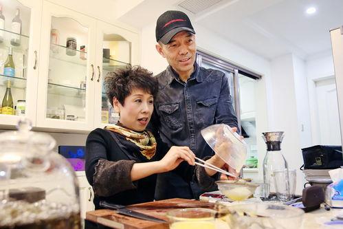 网红家庭,揭秘网络红人的家庭生活与育儿经